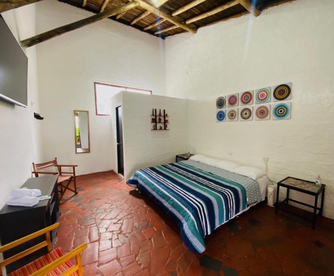 Club Aviva Guatavita - Hostel - Restaurante, Disco & Bar Buitenkant foto